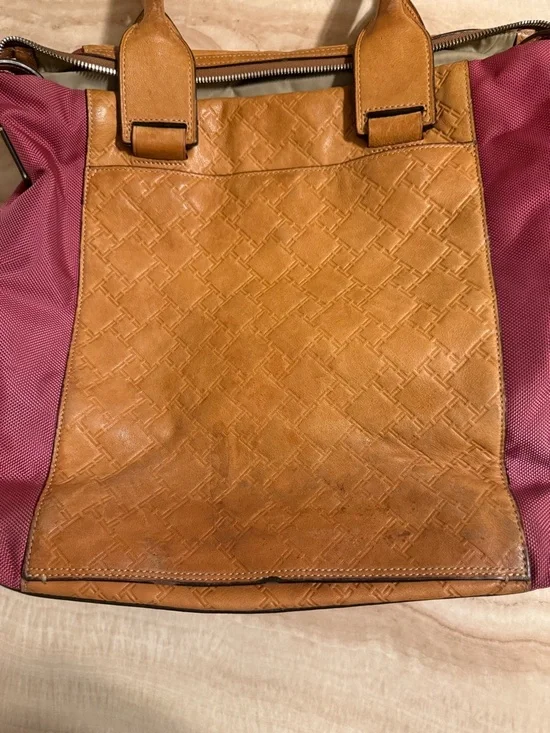 TUMI TICON WOMENS TRAVEL TOTE BAG IN RASPBERRY AND CARMEL 💫 - Picture 7 of 7